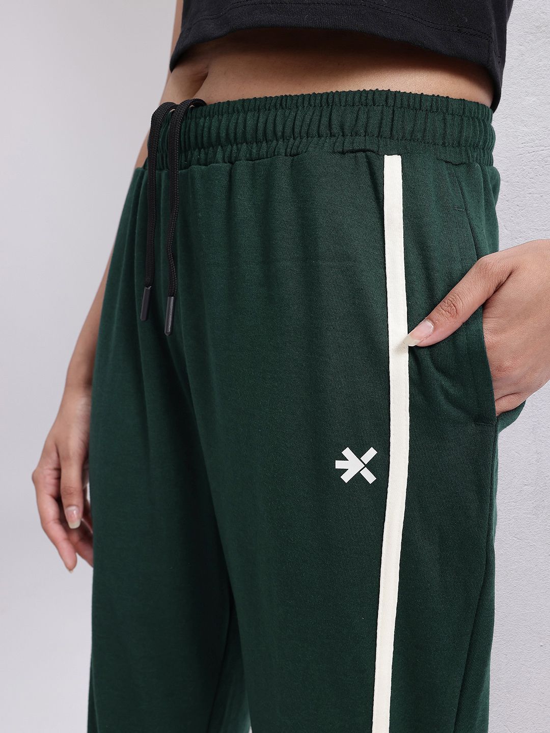 HRX by Hrithik Roshan Women Lifestyle Side Stripes Track Pants