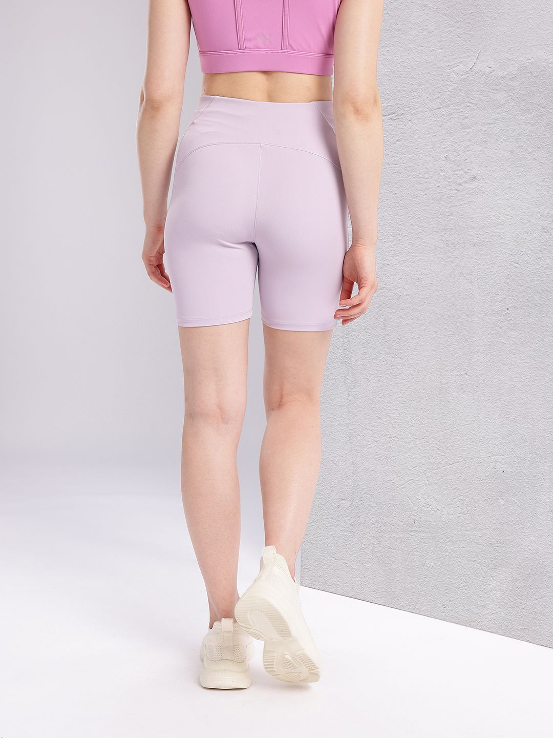 HRX by Hrithik Roshan Women Mid-Rise Above Knee Running Tights with Reflective Elements