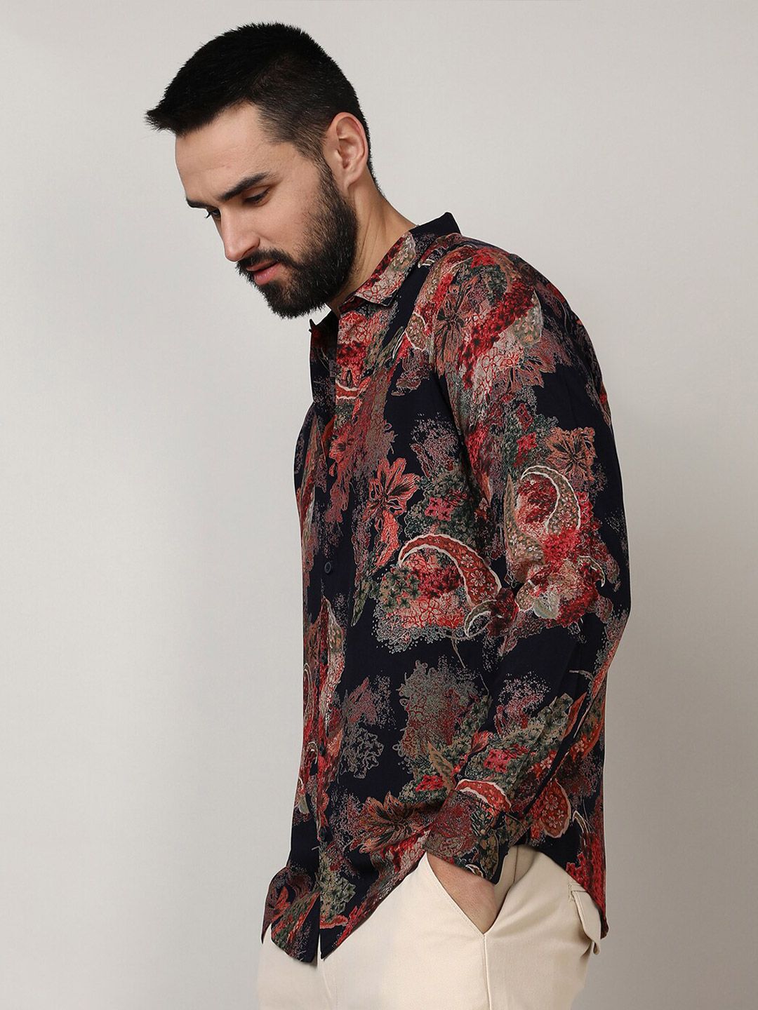 Campus Sutra Black Classic Floral Printed Spread Collar Casual Shirt