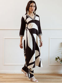 Indo Era Women Floral Printed Regular Kurta with Trousers