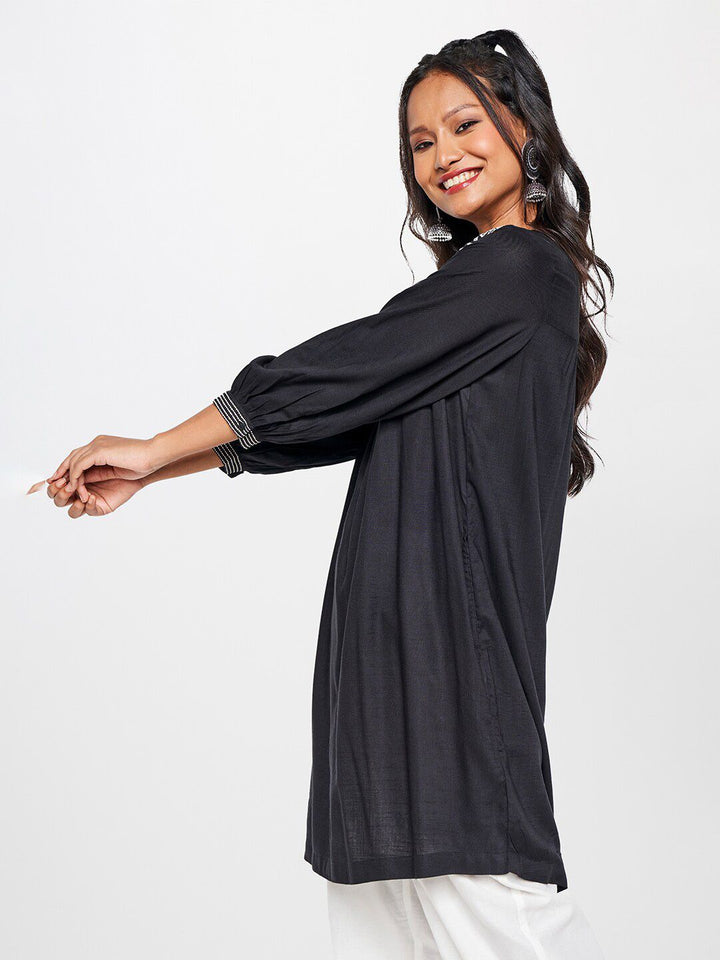 Global Desi Ethnic Motifs Yoke Design Thread Work A-Line Kurta