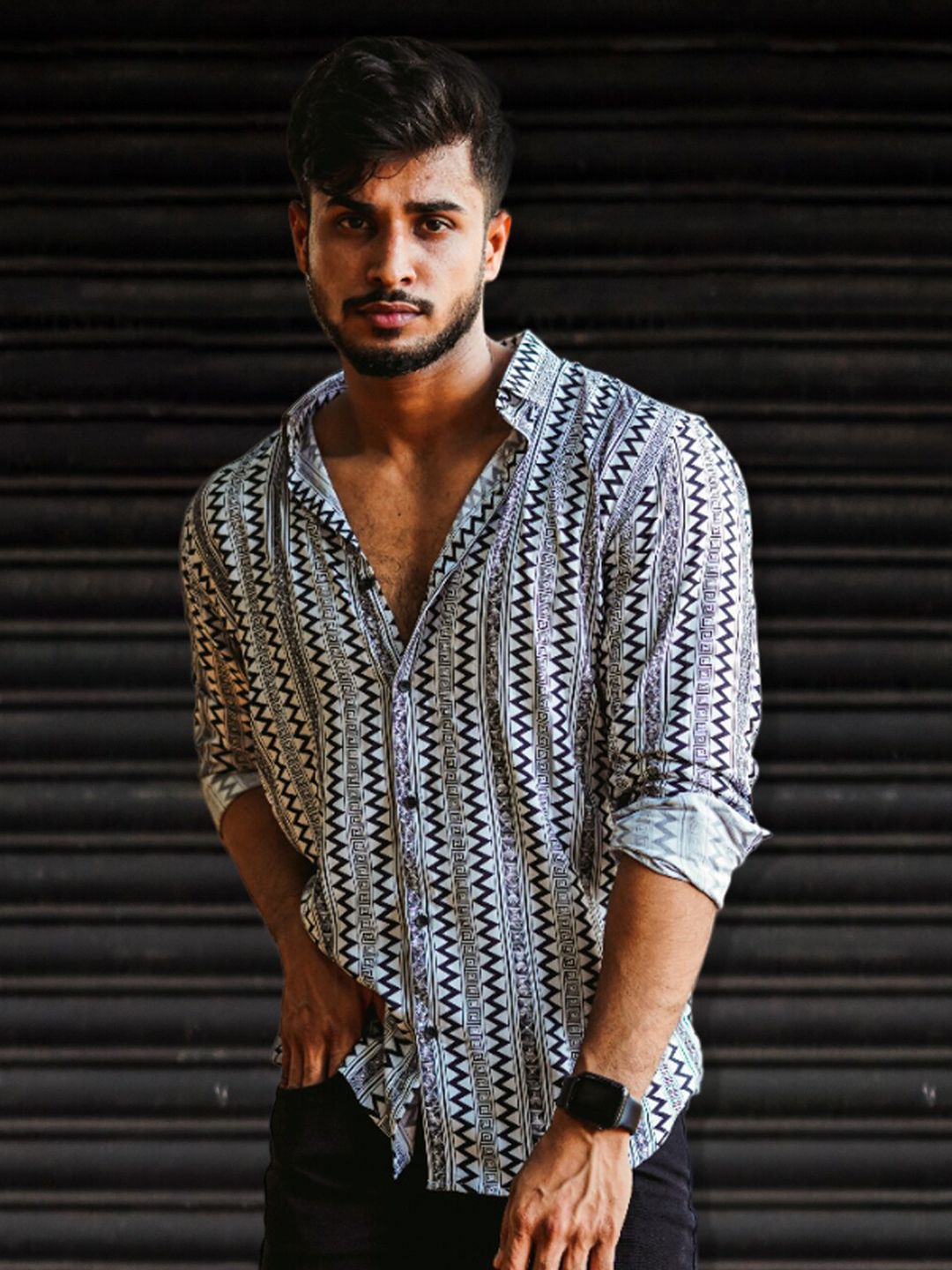 Powerlook White & Black Geometric Printed India Slim Oversized Drop-Shoulder Shirt