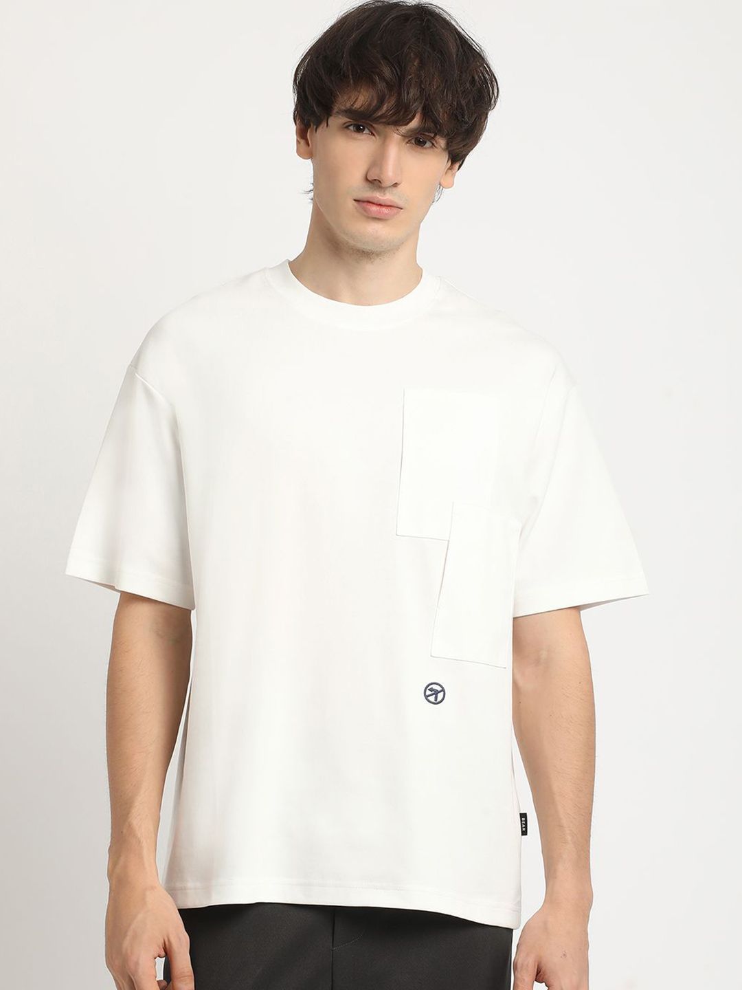 THE BEAR HOUSE Oversized Applique Design Crew Neck T-shirt