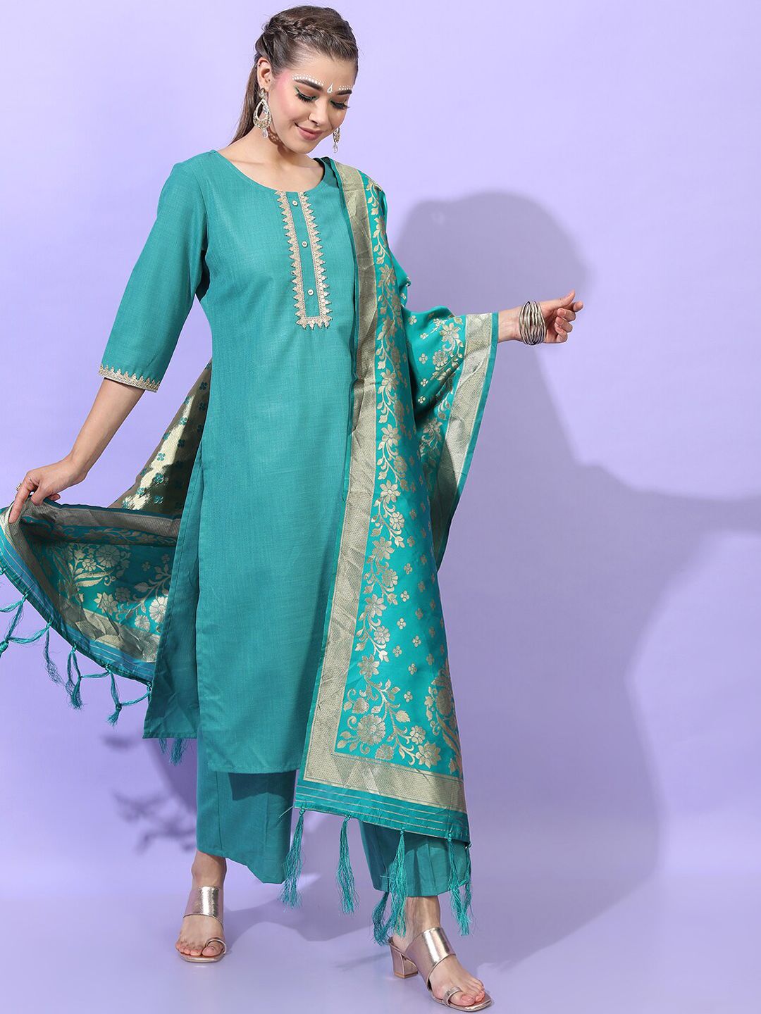 Vishudh Women Green Ethnic Motifs Printed Layered Kurti with Trousers & Dupatta