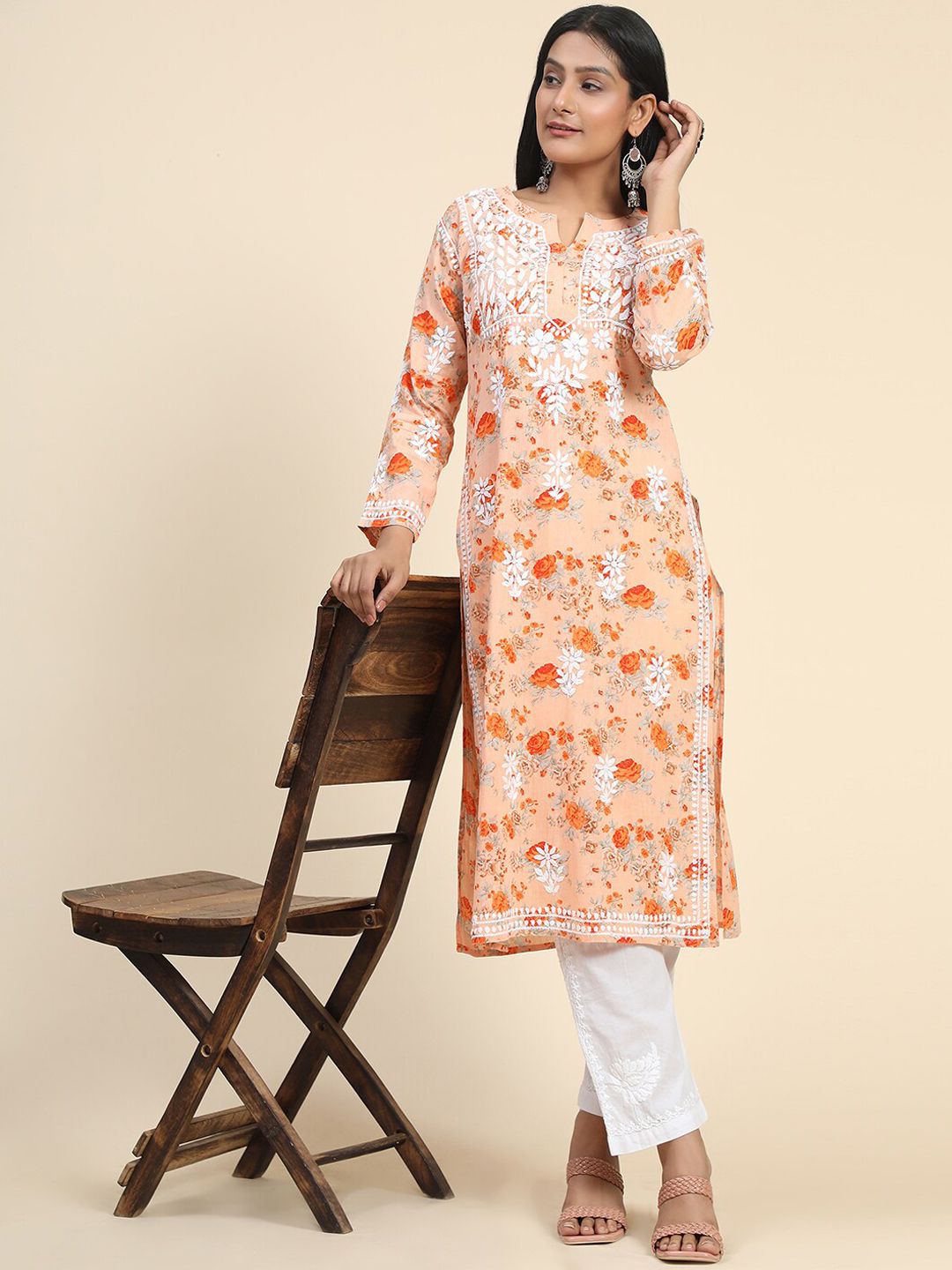 HOUSE OF KARI Women Floral Printed Thread Work Cotton Kurta