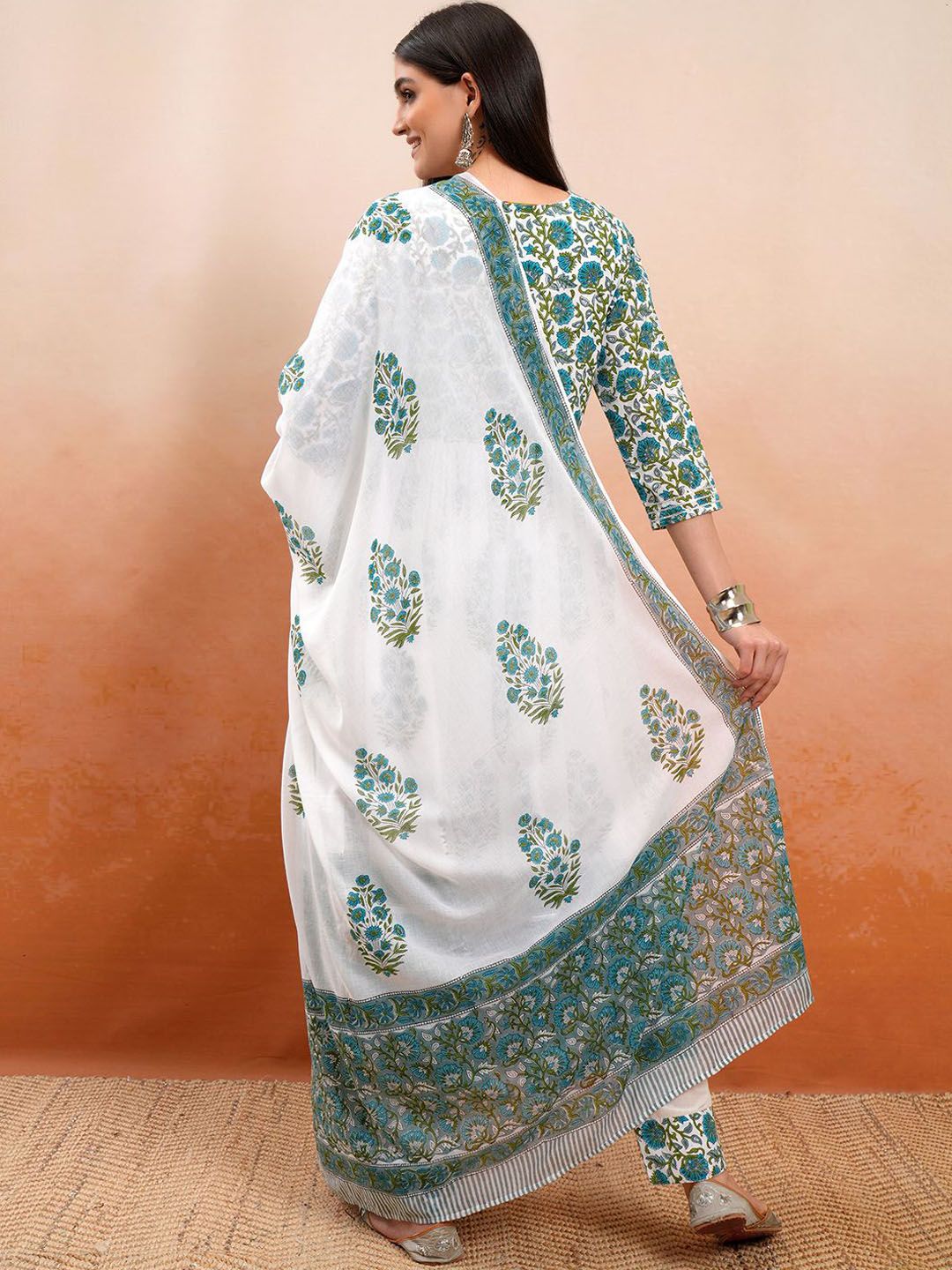 Vishudh White & Blue Floral Printed Regular Pure Cotton Kurta with Trousers & Dupatta