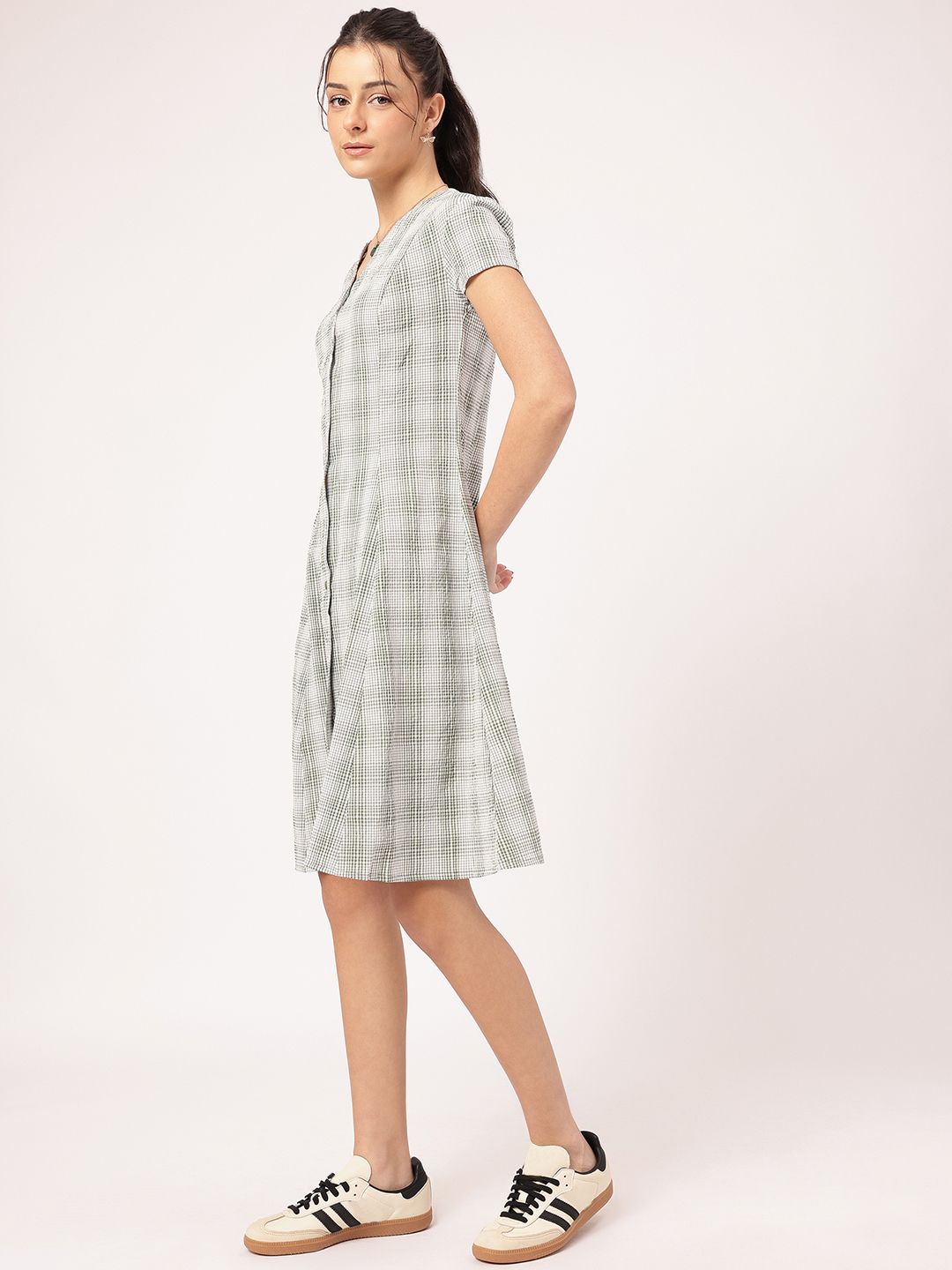 DressBerry Seersucker Softgirl Effortless Button-Down Dress