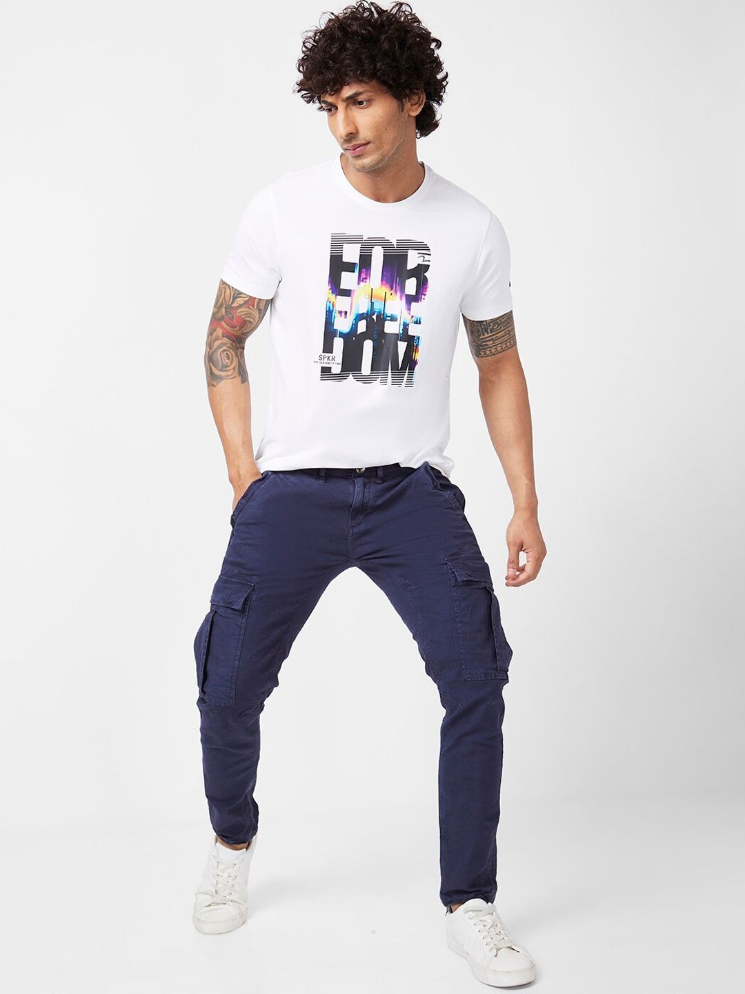 SPYKAR Men Tapered Fit Mid Rise Cotton Cargos