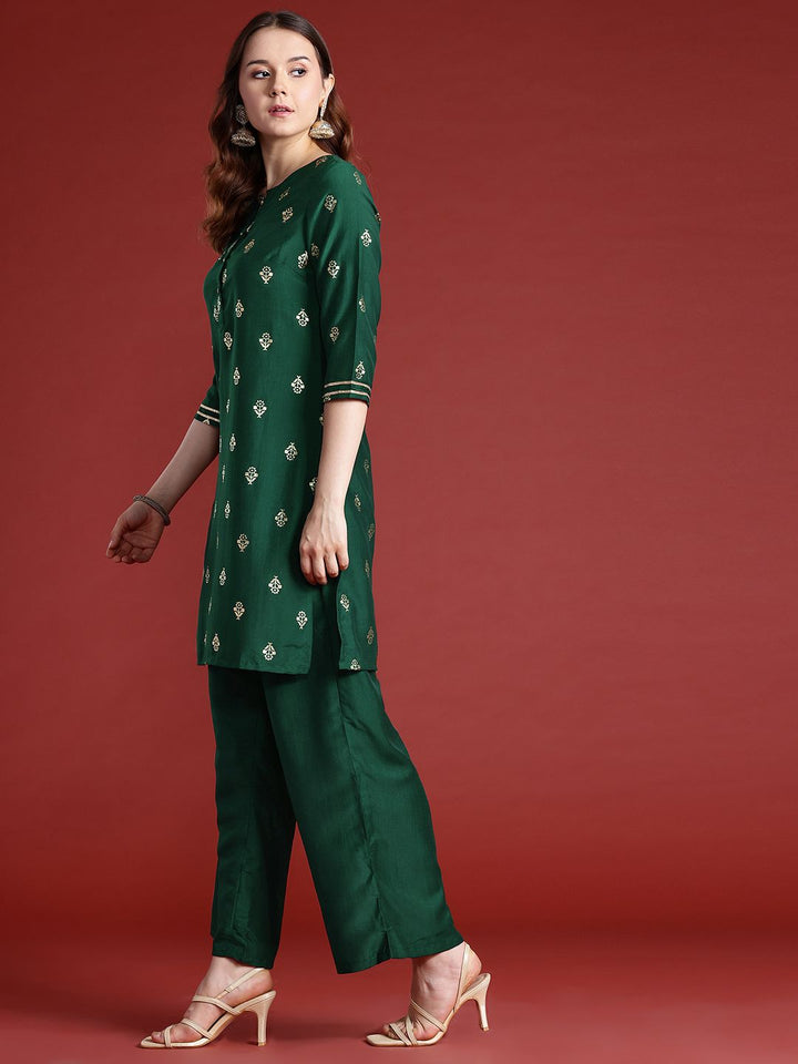 Anouk Ethnic Motifs Foil Printed Gotta Patti Kurta with Palazzos & Dupatta