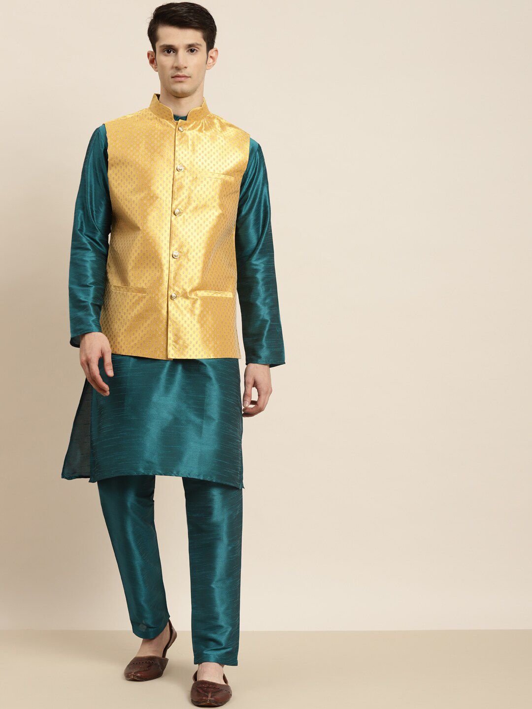SOJANYA Mandarin Collar Regular Kurta With Pyjamas & Nehru Jacket