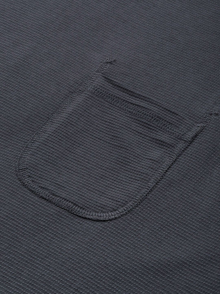DILLINGER Men Honeycomb Structure Oversized Pocket T-shirt
