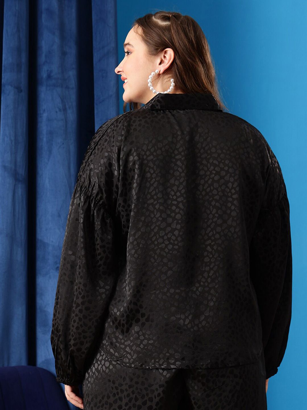 CURVY STREET Plus Size Comfort Oversized Abstract Printed Puffed Sleeves Satin Shirt