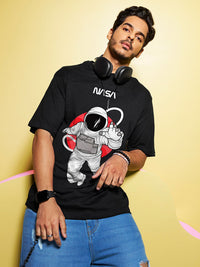 Bewakoof Men Black & White Printed Oversized T-shirt