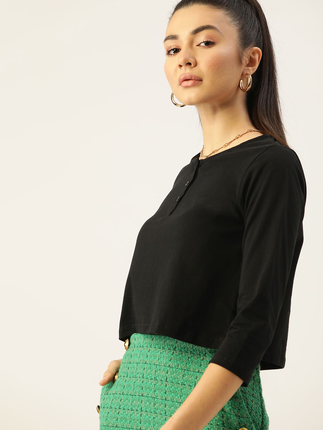 DressBerry Women Black Solid Crop Top