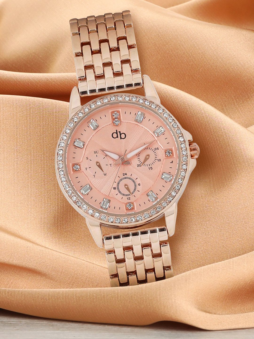 DressBerry Women Rose Gold-Toned Analogue Watch MFB-PN-WTH-S5749-02
