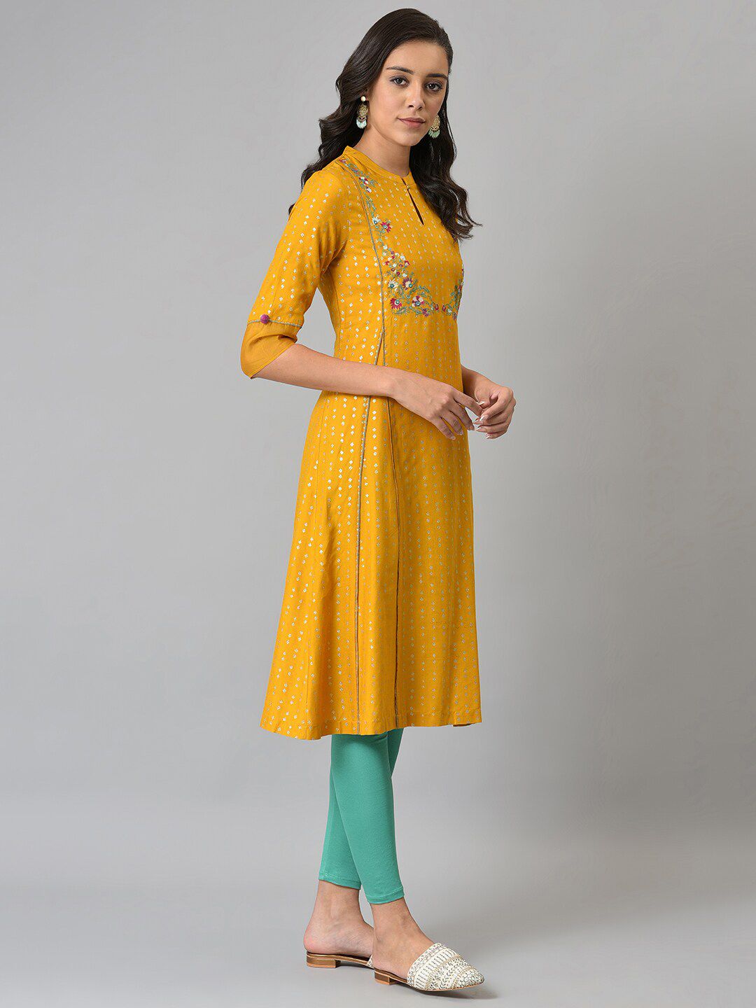 W Women Yellow & Turquoise Blue Floral Printed Thread Work Kurta