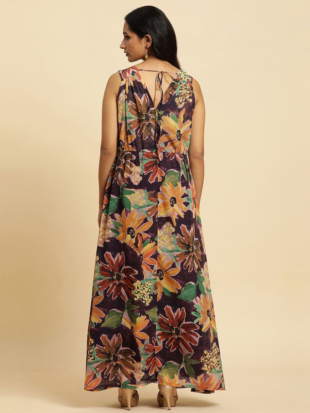 W Floral Print V-Neck Sleeveless Maxi Dress