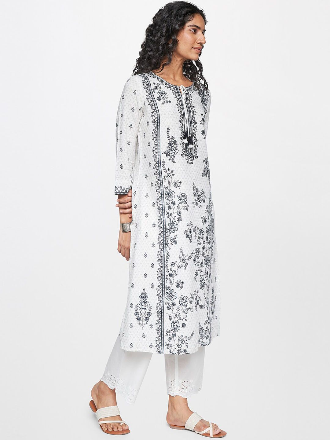 Global Desi Tie Up Neck Floral Printed Straight Kurta