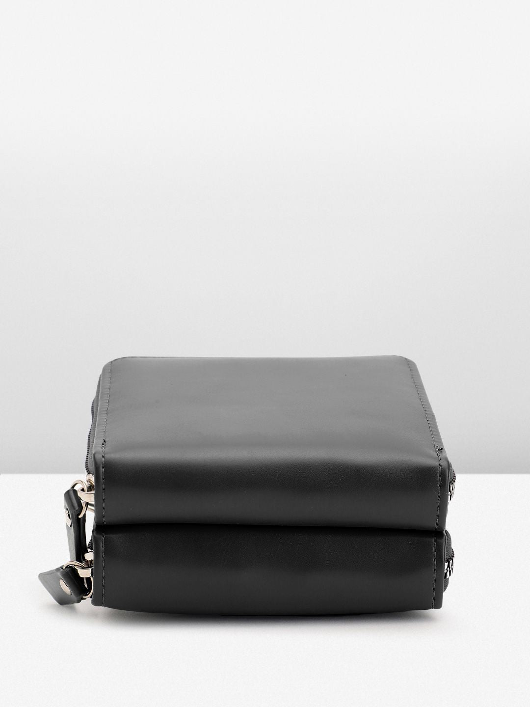 Lino Perros Brand Logo Detail Mobile Pouch