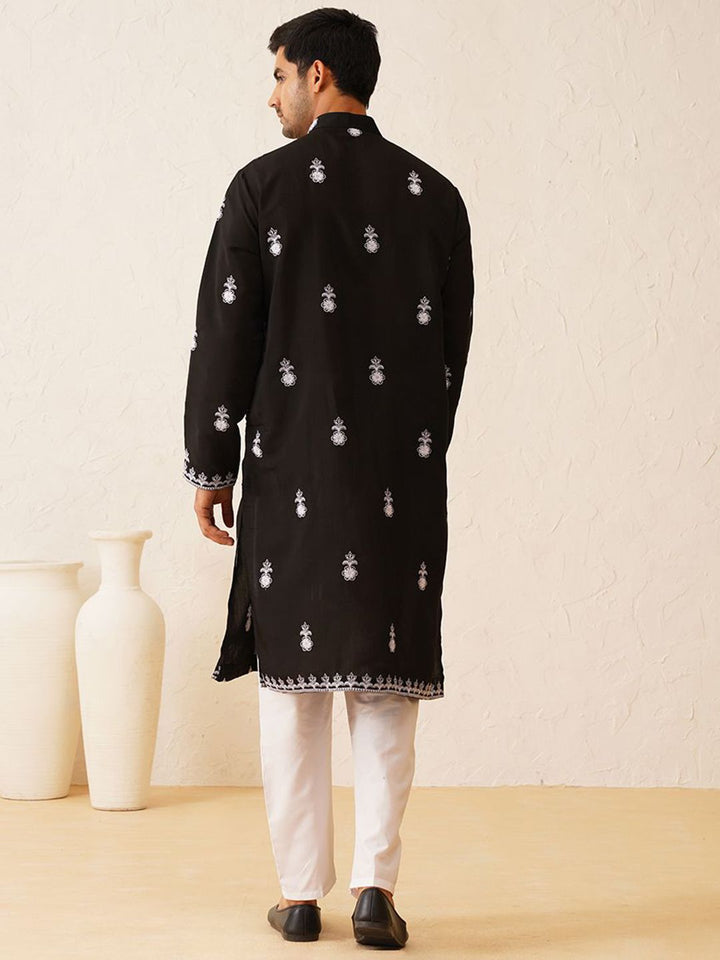 SOJANYA LUXE Motif Etnik Bersulam Benang Kerja Kurta Kapas Tulen dengan Piyama