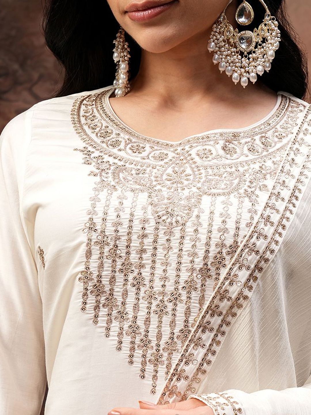 Vishudh Women Embroidered Kurta With Pant And Chinon Chiffon Dupatta
