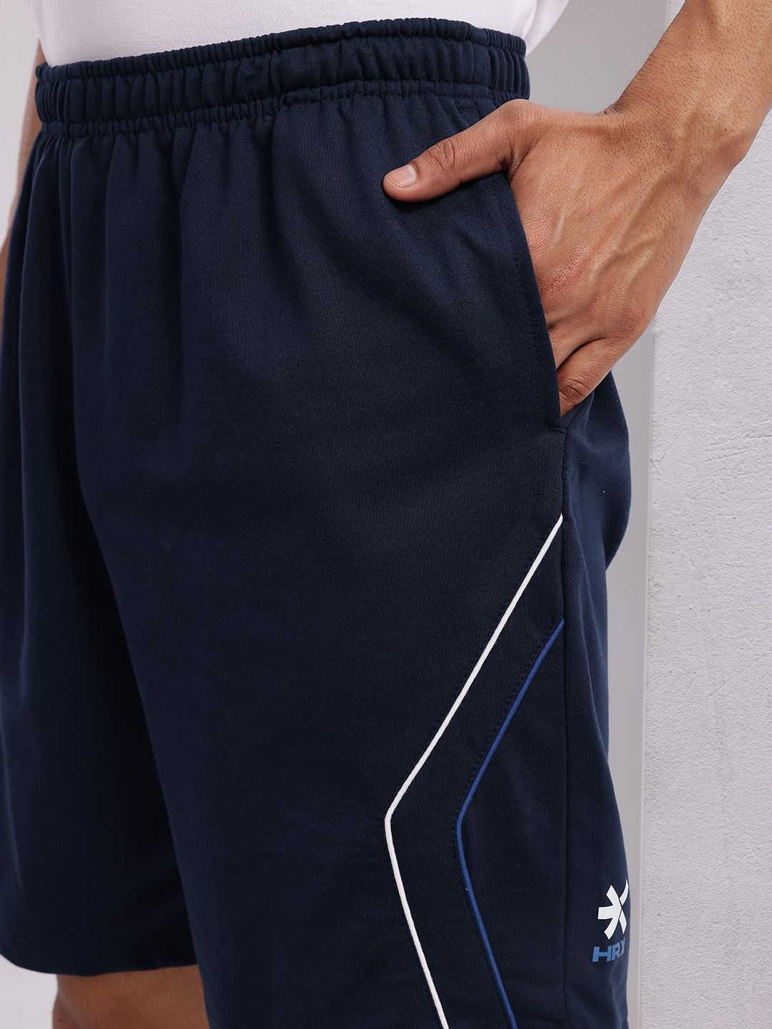 HRX by Hrithik Roshan Men Contrast Piping Detail Shorts