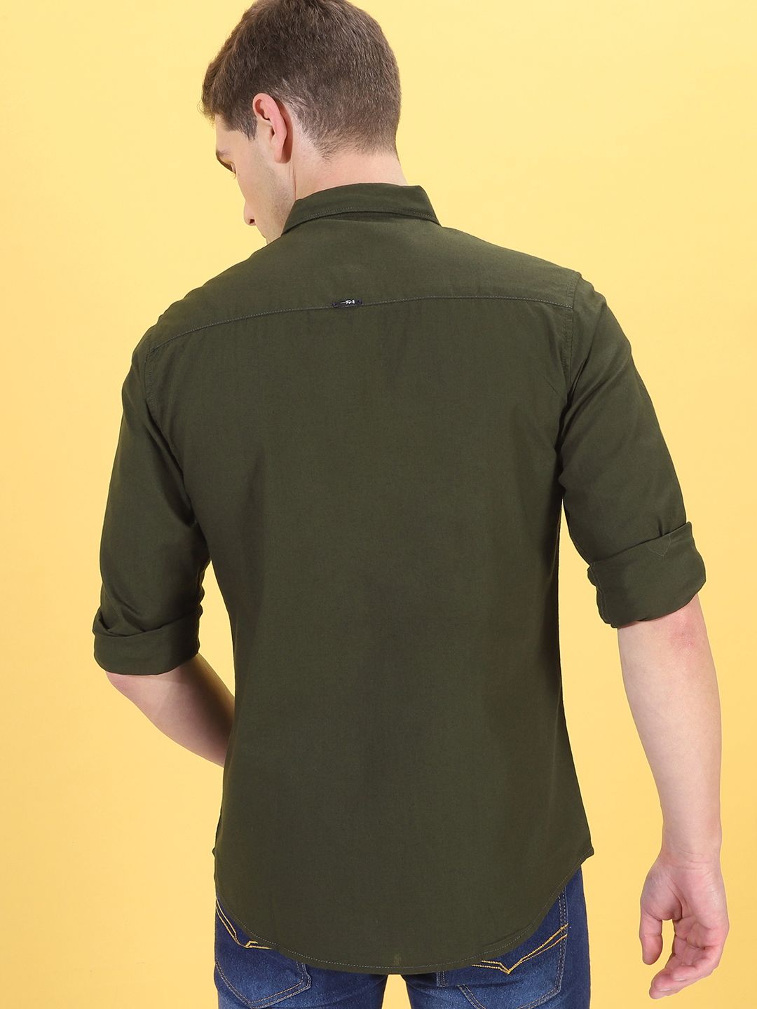 The Indian Garage Co Men Olive Green Slim Fit Solid Casual Shirt