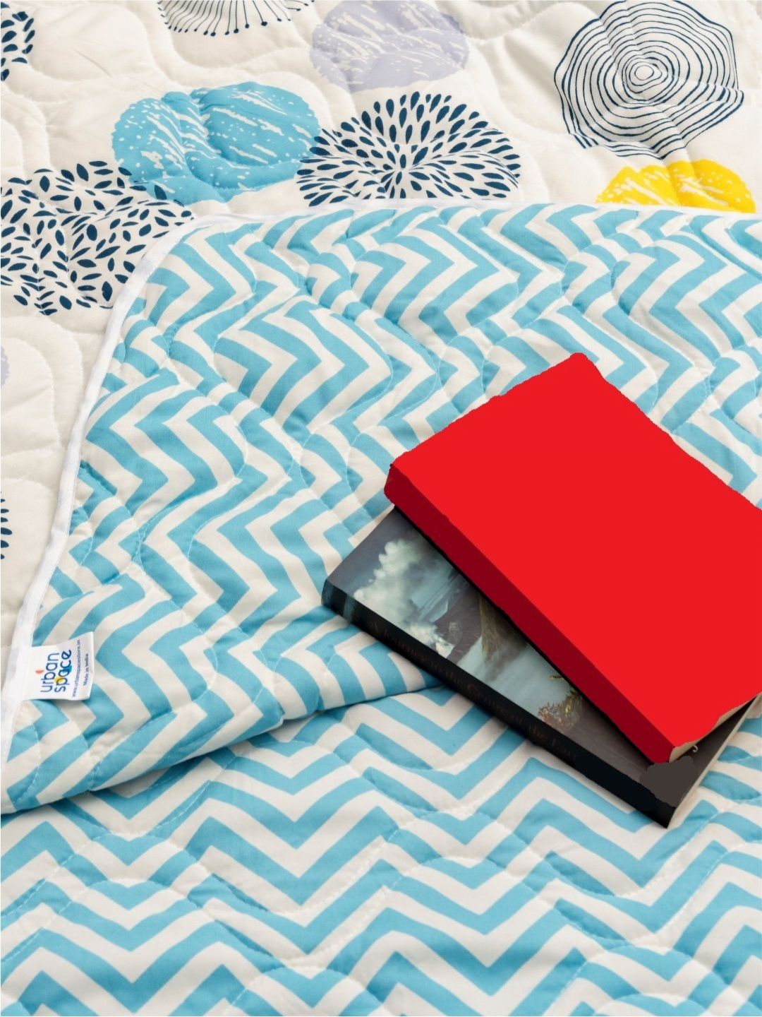URBAN SPACE Blue & White Geometric Printed AC Room 300 GSM Microfiber Single Bed Dohar