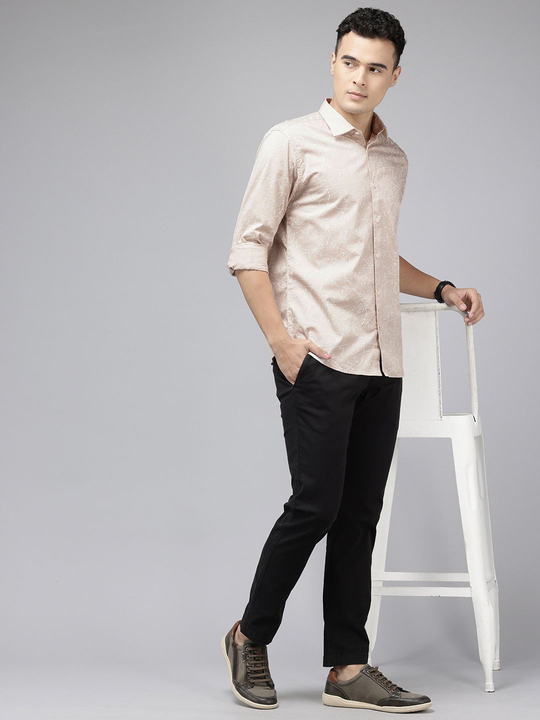 Park Avenue Pure Cotton Slim Fit Floral Printed Casual Shirt