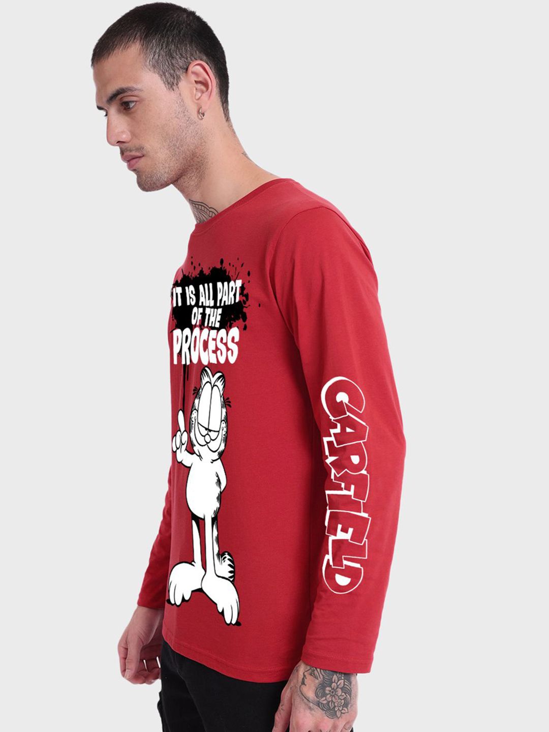 Bewakoof Men Garfield Comic Print Round Neck T-shirt