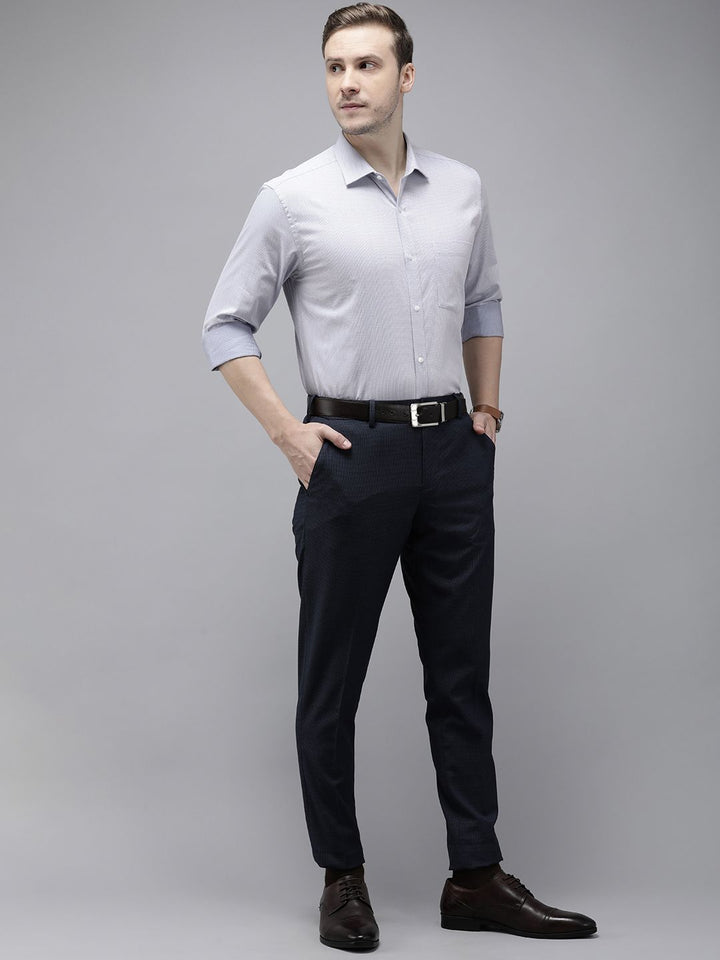Park Avenue Pure Cotton Self Design Slim Fit Textured Formal Shirt