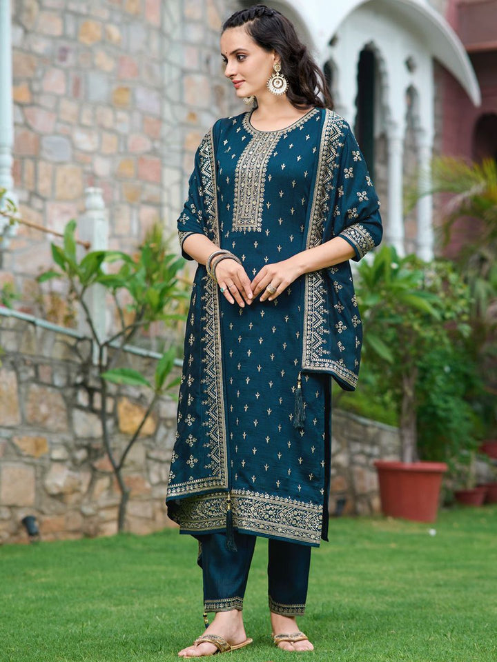 Motif etnik kalini bersulam kurta lurus dengan seluar & dupatta
