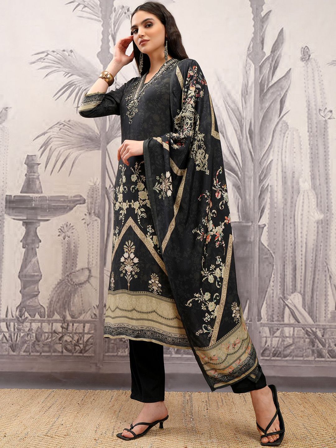 Vishudh Black & Gold Toned Floral Embroidered Straight Kurta with Trousers & With Dupatta