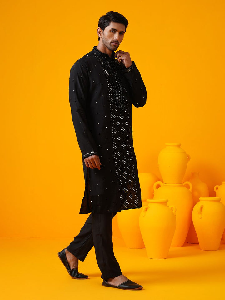 SOJANYA LUXE Cermin Kolar Mandarin Bersulam Geometrik Berfungsi Kurta Lurus Dengan Seluar