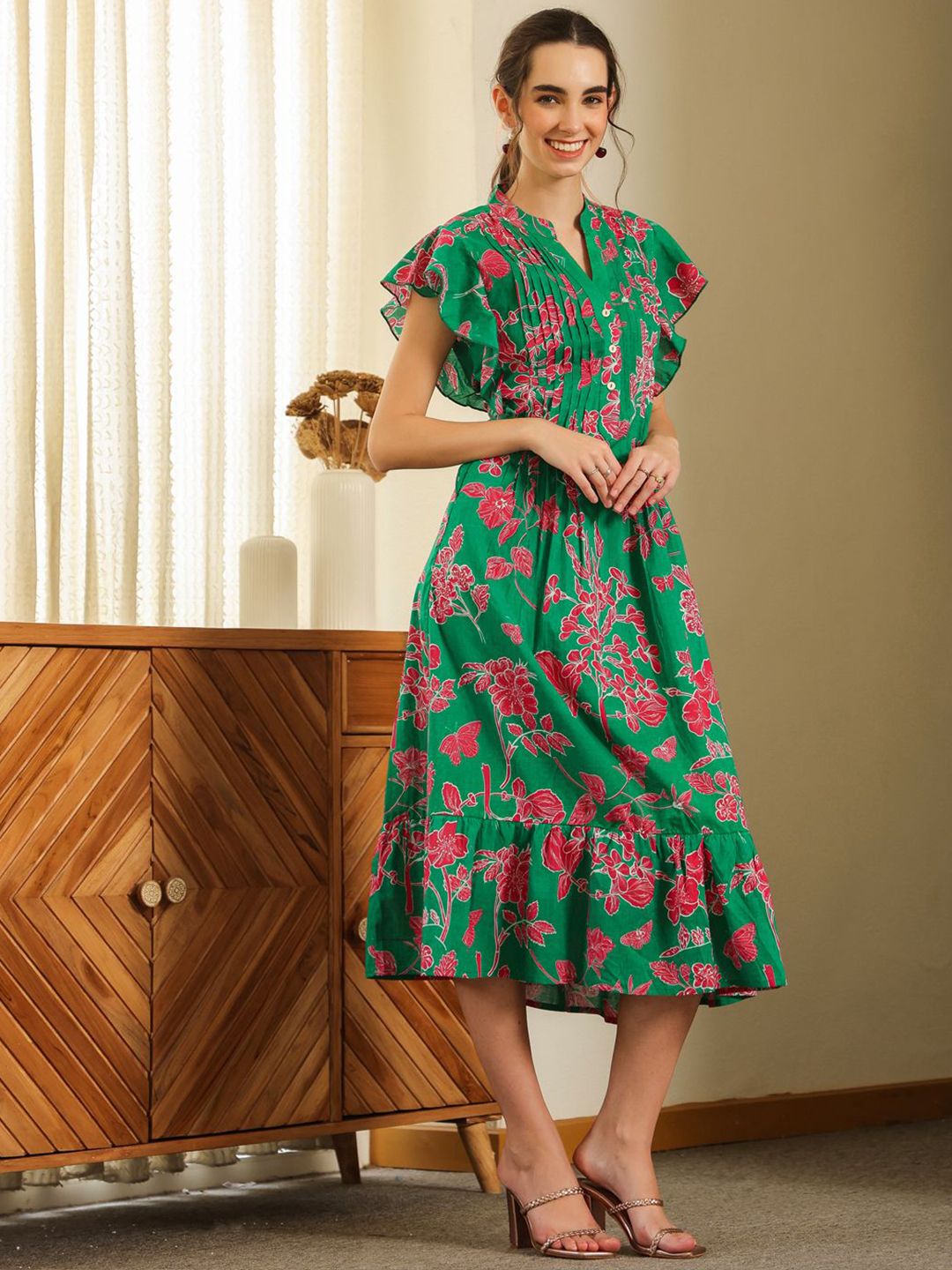SANSKRUTIHOMES Women Green Cotton Printed V Neck Dress