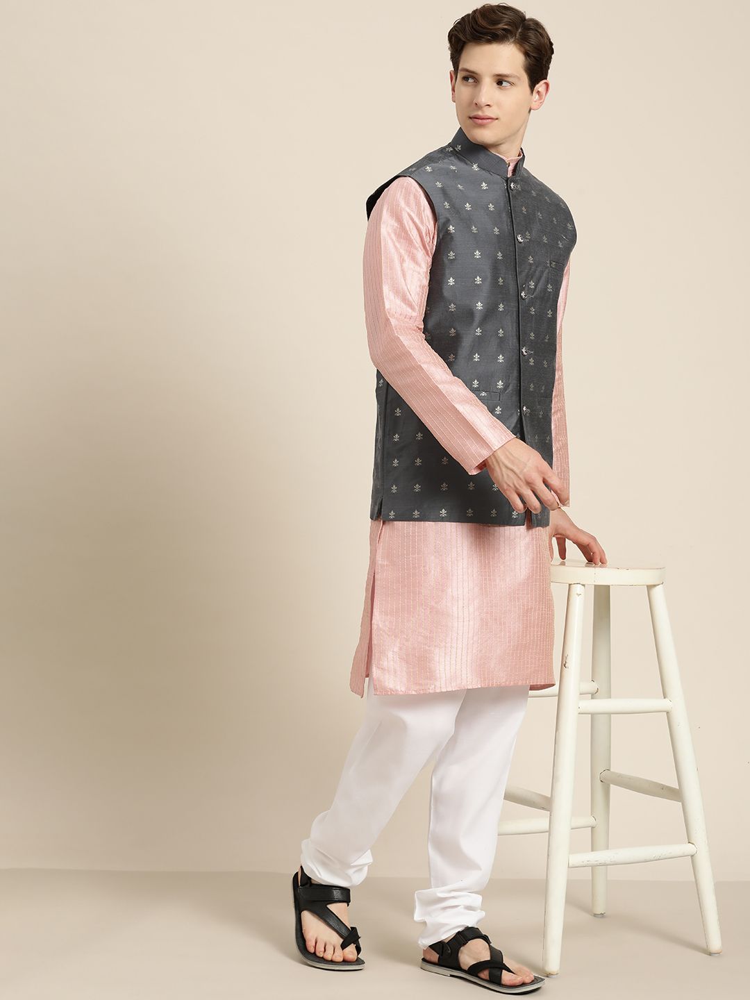 SOJANYA Men Pink Striped Kurta with Pyjamas  & Nehru Jacket