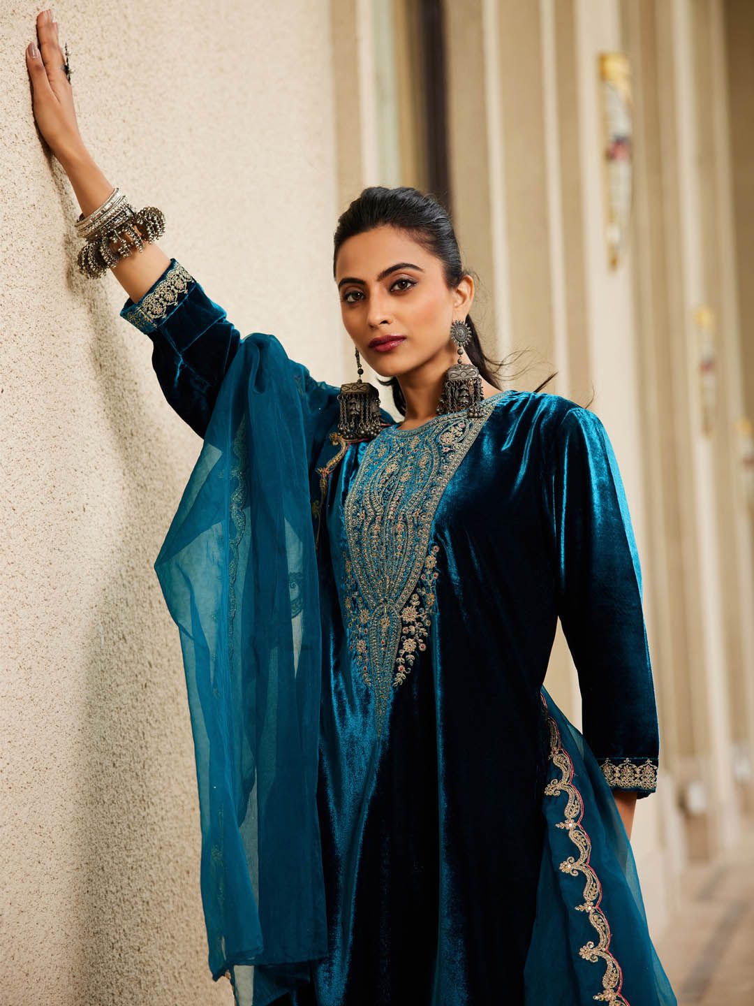 Indo Era Women Ethnic Motifs Embroidered Regular Sequinned Velvet Kurta with Trousers & With Dupatta