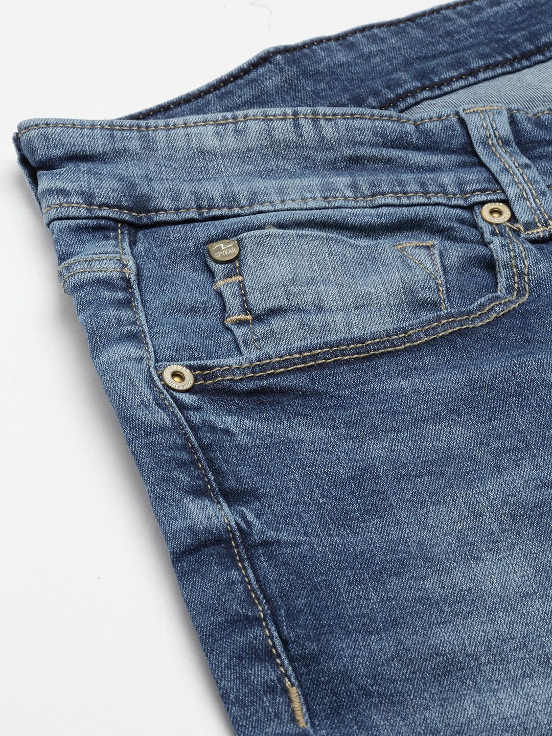 SPYKAR Men Slim Fit Low-Rise Heavy Fade Stretchable Jeans
