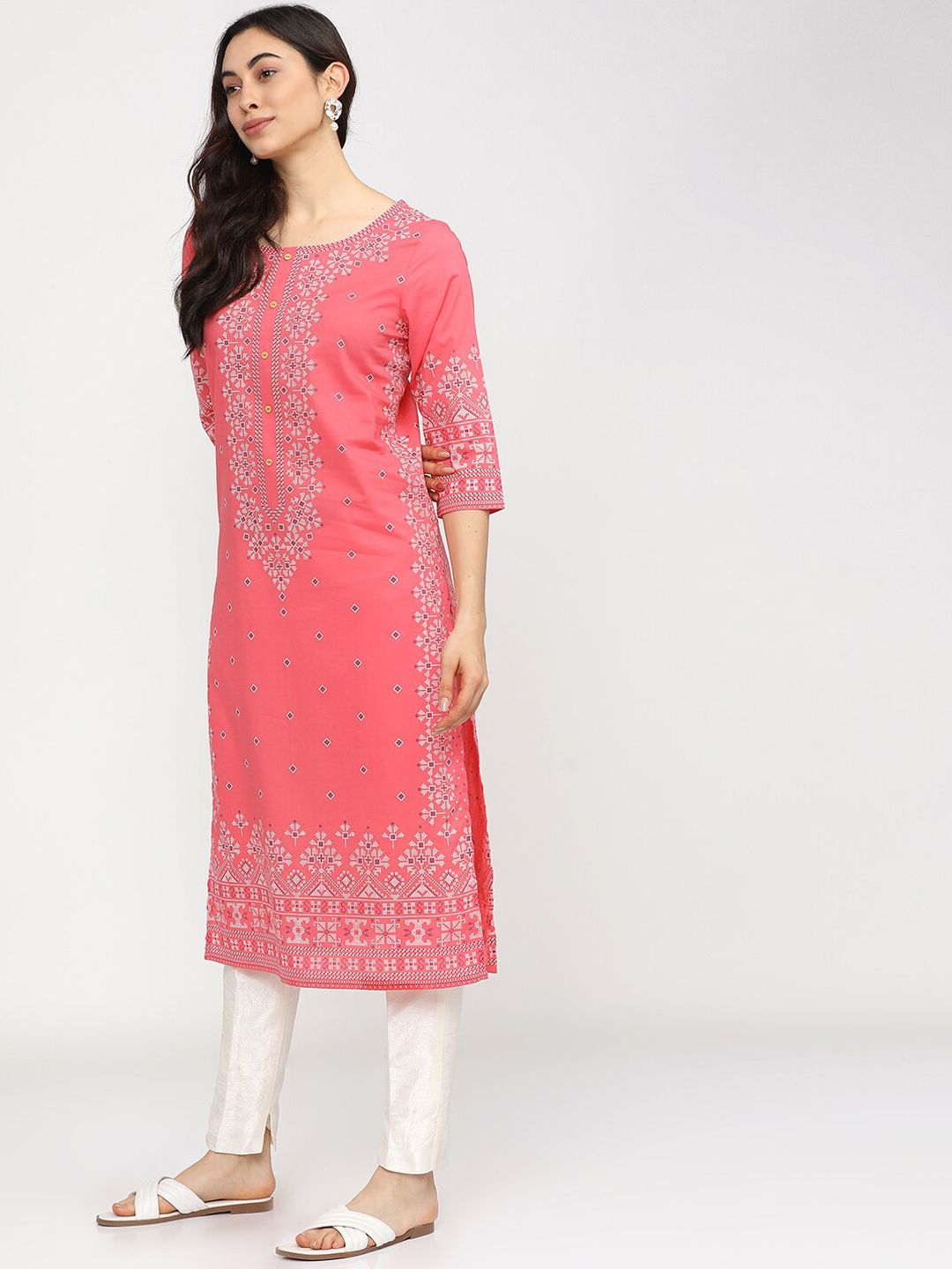 Vishudh Women Pink & White Geometric Printed Cotton Kurta