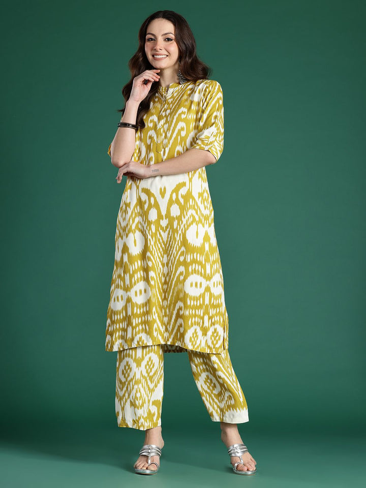 Indo Era Women Printed Kurta with Palazzos