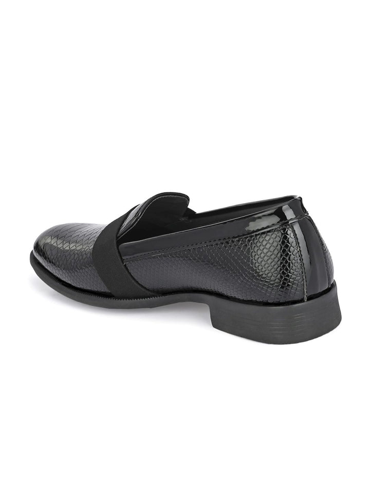 House of Pataudi Men Textured Formal Loafers