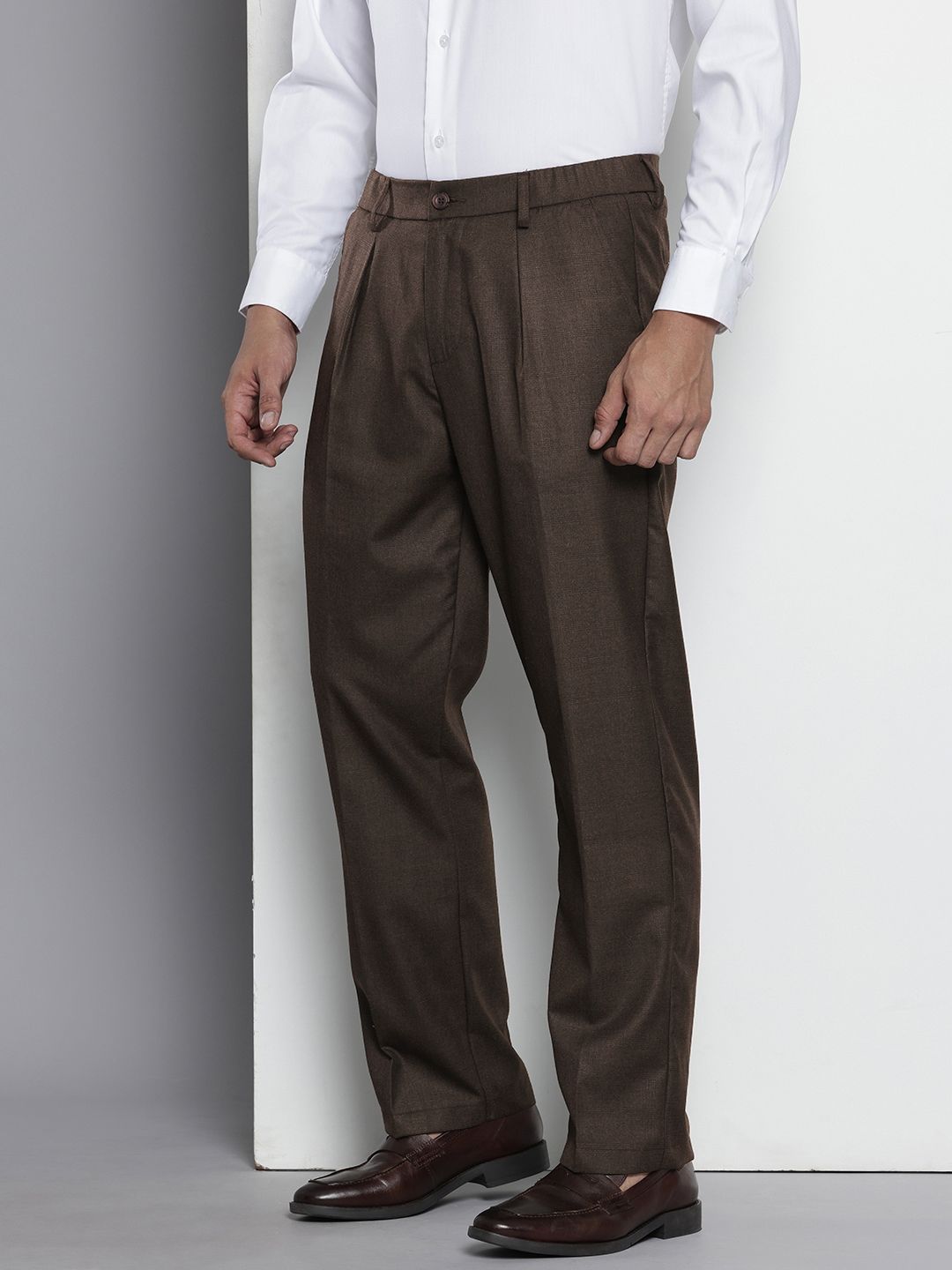 The Indian Garage Co. X Luxe Men Relaxed Straight Fit Textured Pleated Formal Trousers