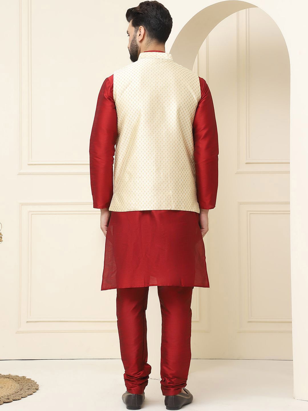 SOJANYA Mandarin Collar Zari Silk Cotton Straight Kurta with Pyjamas & Nehru jacket