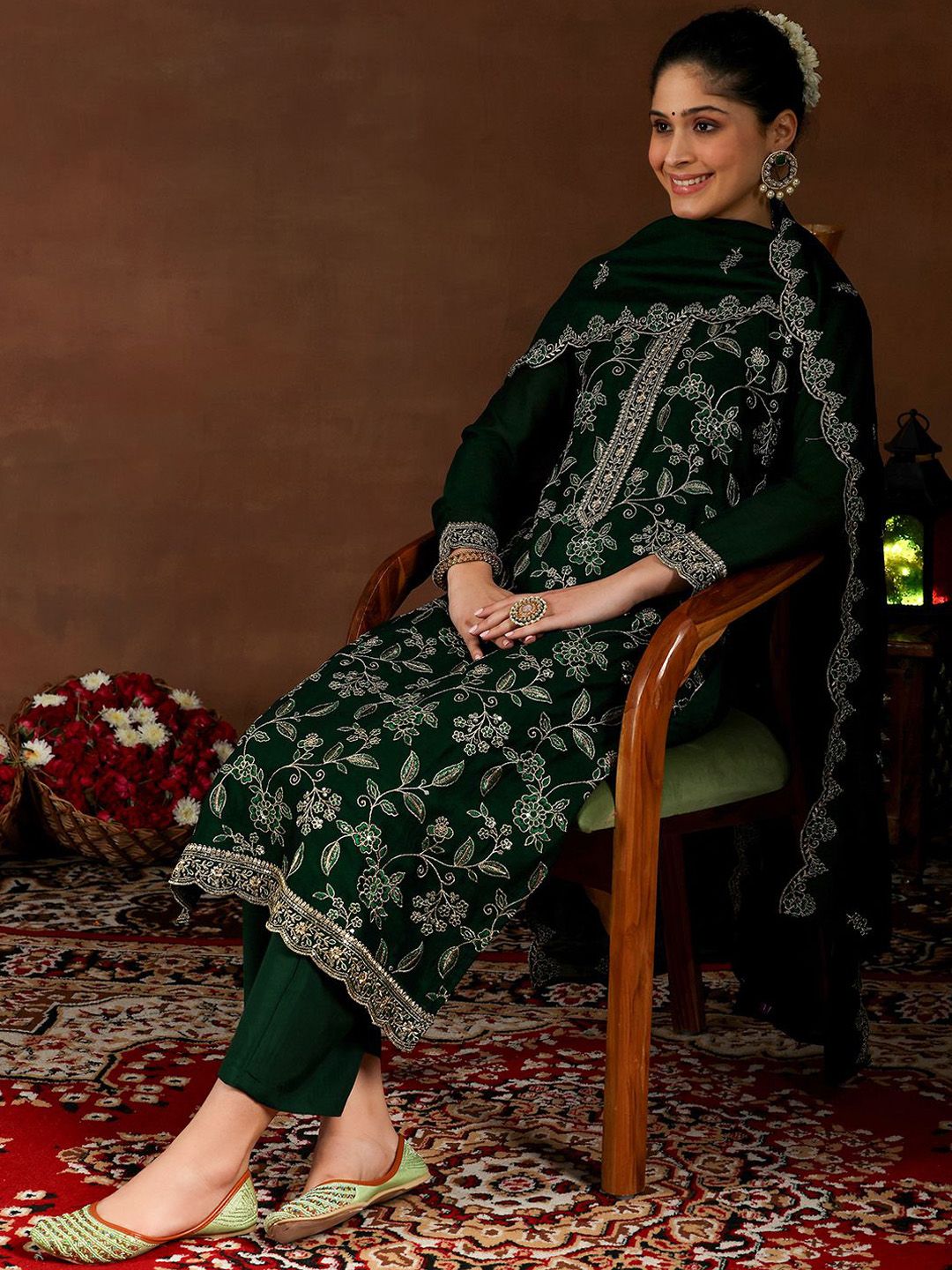Libas Women Ethnic Motifs Embroidered Regular Kurta with Trousers & With Dupatta
