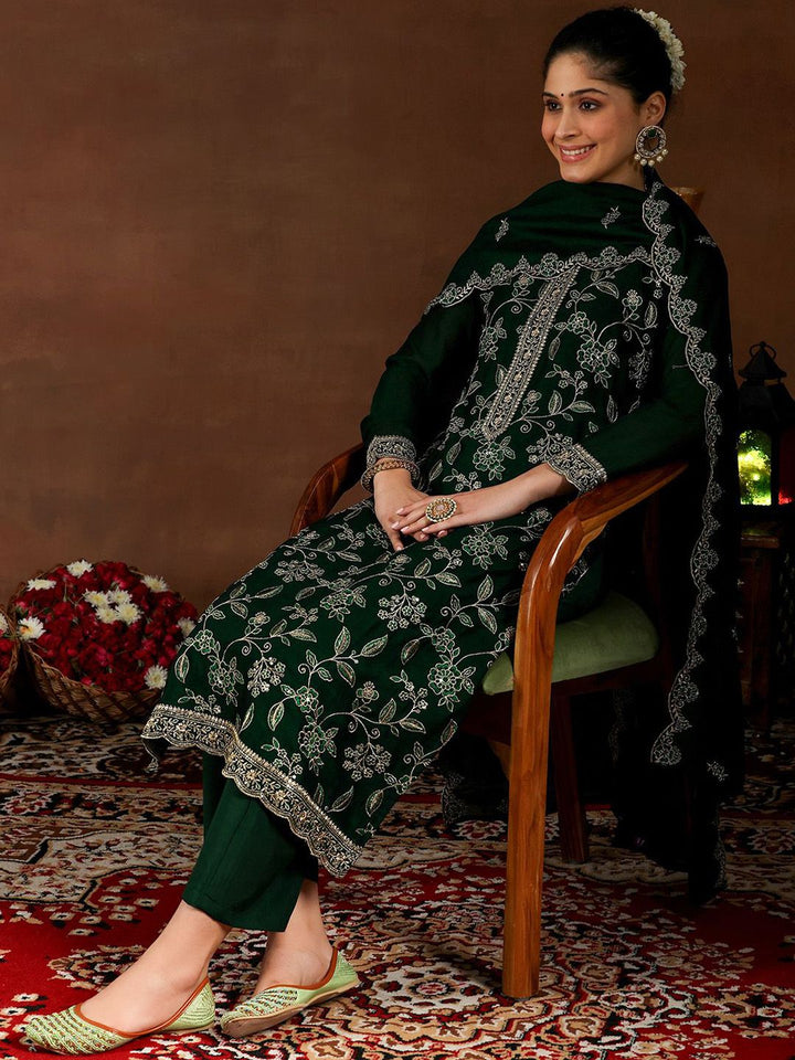 Libas Women Ethnic Motifs Embroidered Regular Kurta with Trousers & With Dupatta