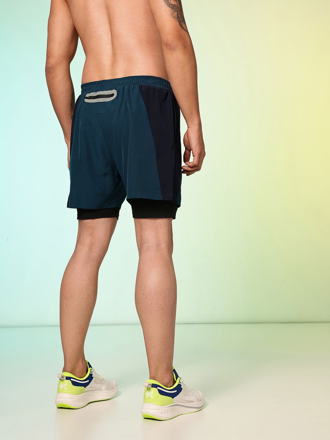 HRX by Hrithik Roshan Men Colourblocked Running Shorts with Inner Attached Tights