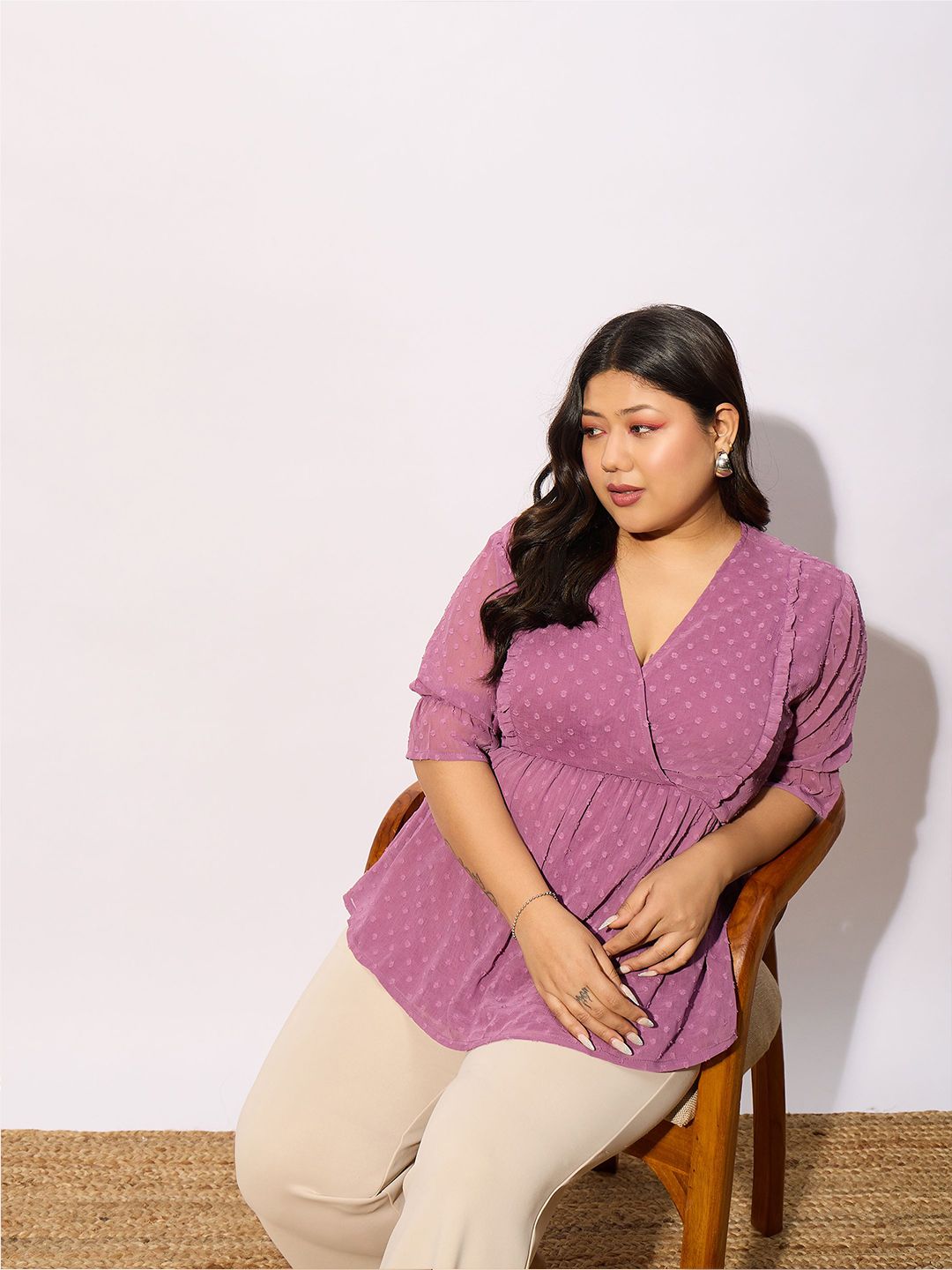 SASSAFRAS Curve Plus Size Self Design Puff Sleeve Empire Top