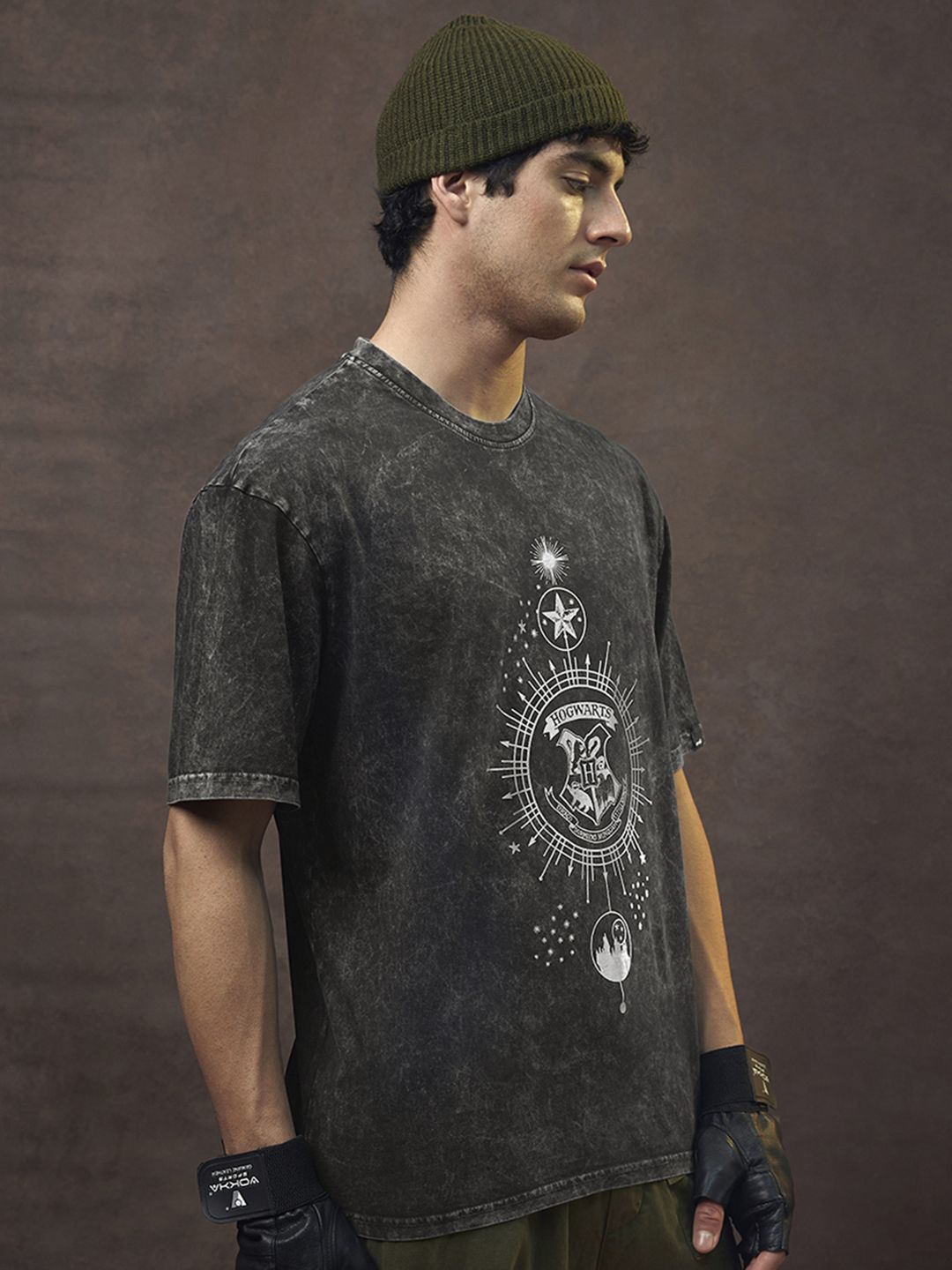 Bewakoof Black Harry Potter Printed Round Neck Short Sleeves Cotton Oversized T-shirt