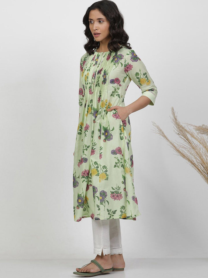 W Round Neck Floral Printed Pleated Cotton A-Line Kurta