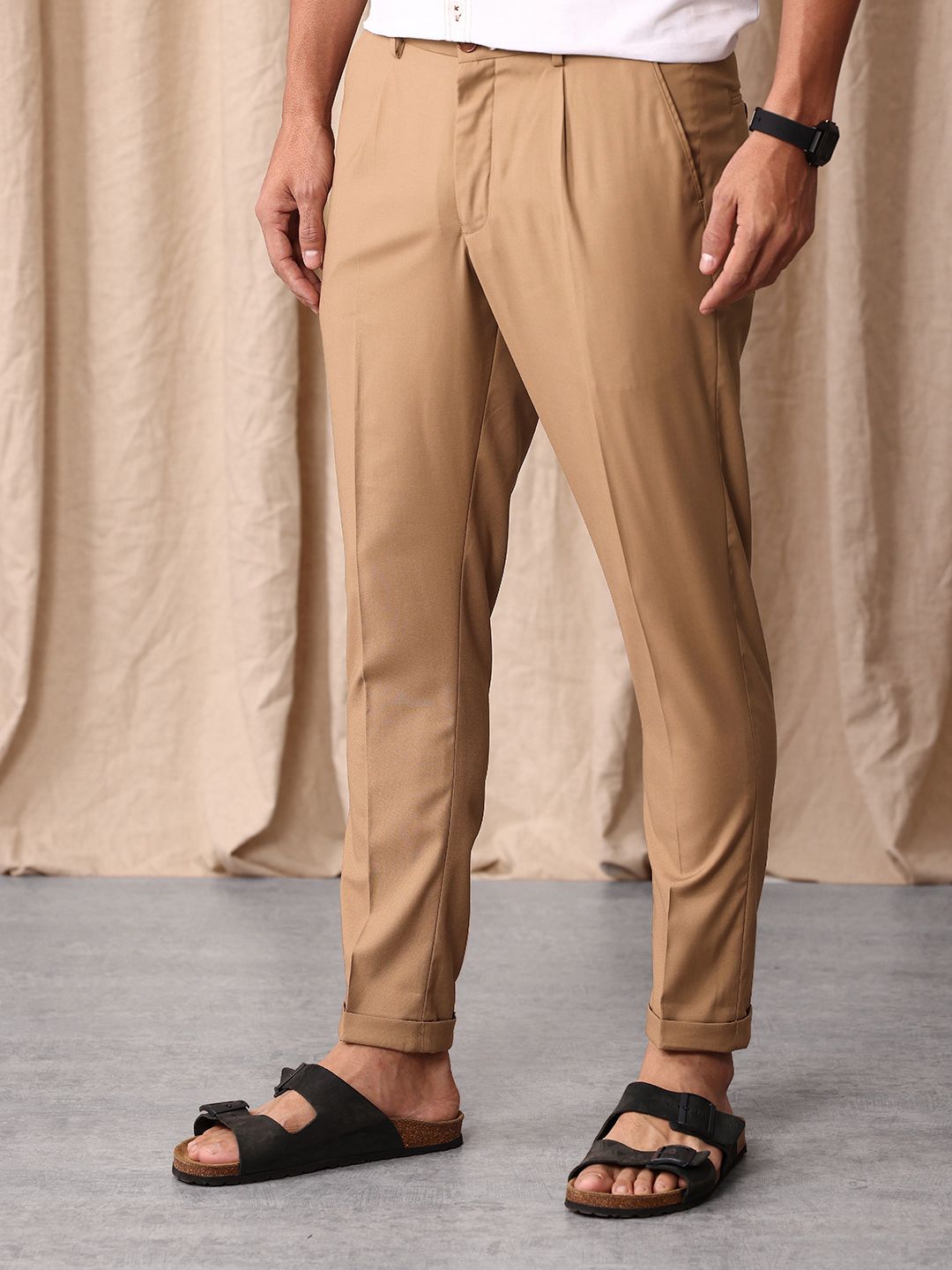 Mr Bowerbird Men Tailored Fit Vintage Pleated Trousers